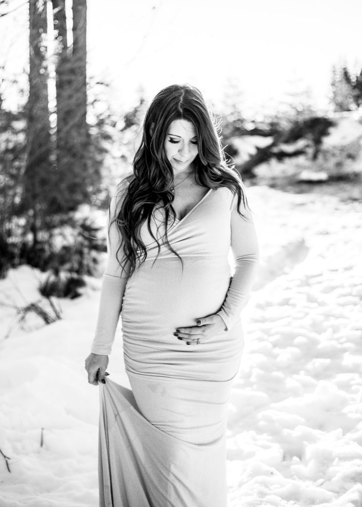snow maternity shoot
